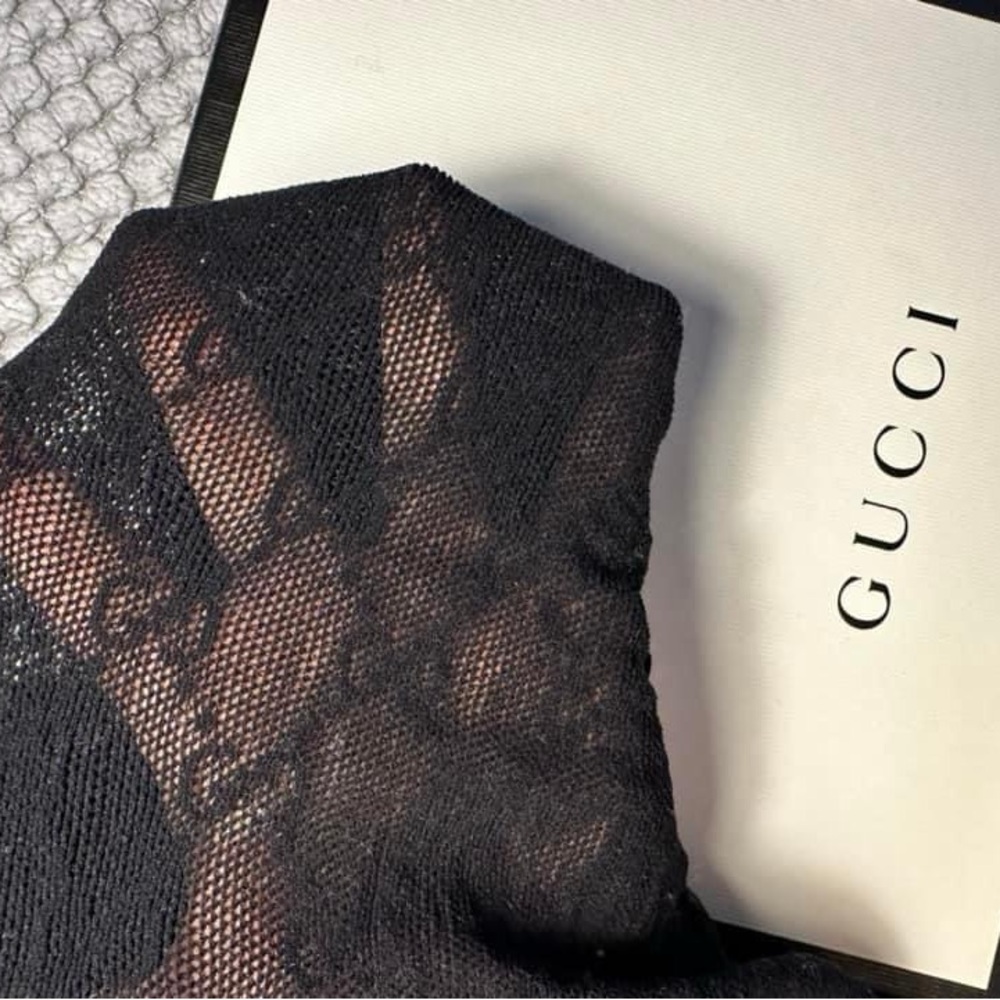 Gucci INTERLOCKING G TIGHTS
Size M (I tried them on once)